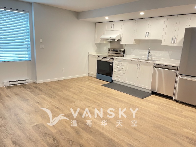 260428114853_IMG-KITCHEN 2.jpg